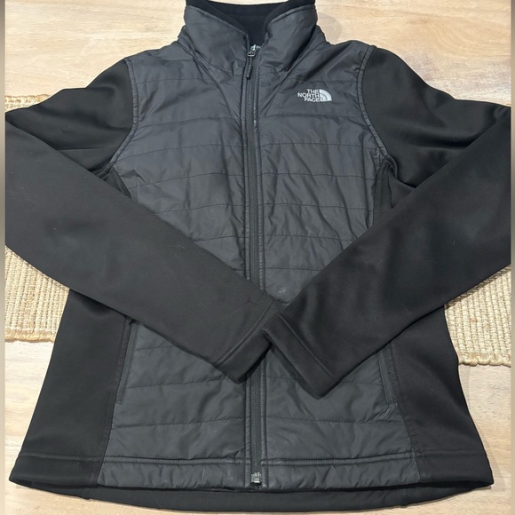 Women’s NorthFace jacket - Picture 1 of 4
